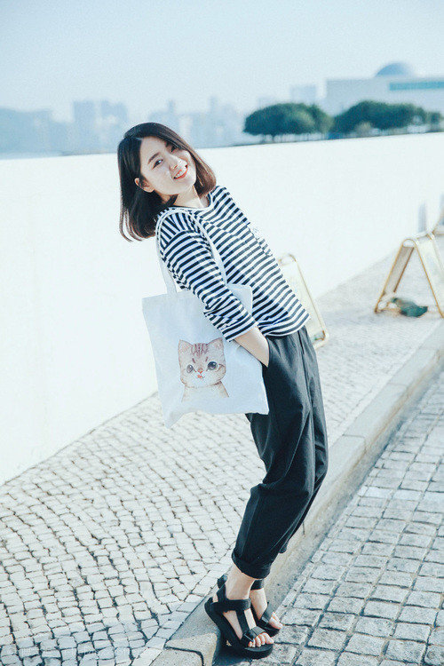 爱游戏官方-阿根廷国家队在洛杉矶观看湖人比赛，备战与哥斯达黎加的友谊赛