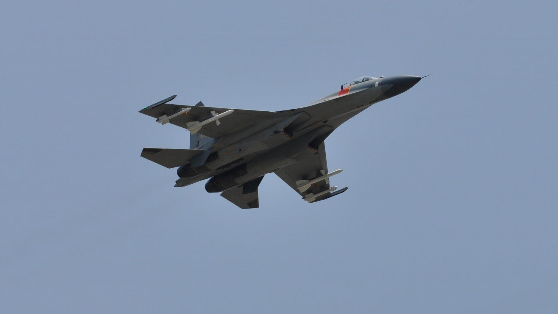 巴黎FC球队在最新一场比赛中获胜，表现抢眼，巴黎fc足球俱乐部官网